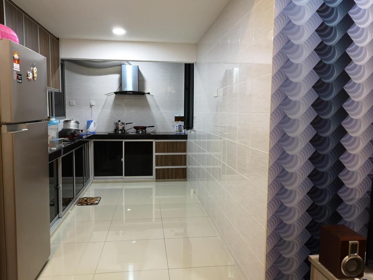 Sweet Silk Sky Balakong Apartment Seri Kembangan